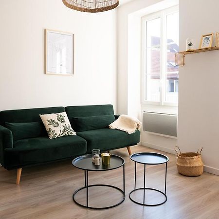 Ferienwohnung Stylish Sunrise : T3 Lumineux Au Coeur De Pau Exterior foto