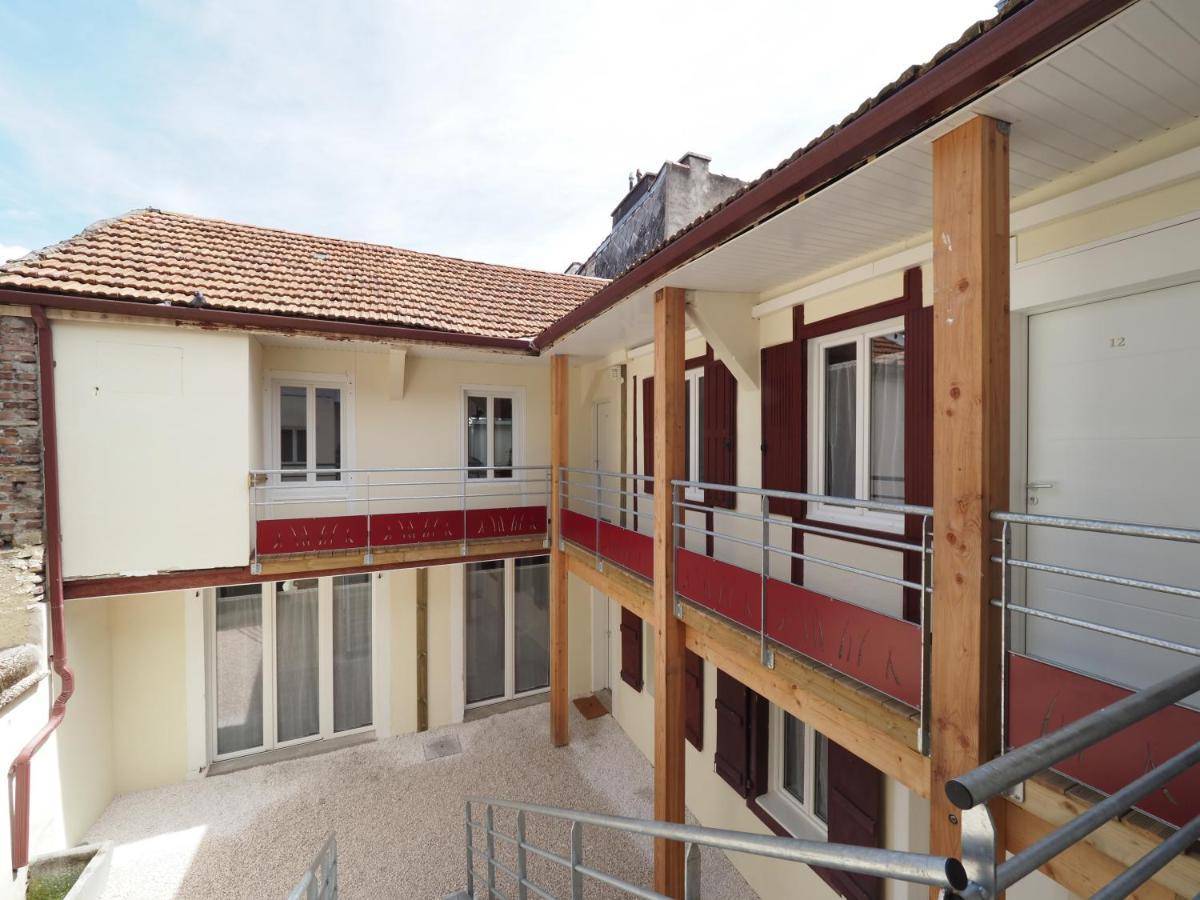Ferienwohnung Stylish Sunrise : T3 Lumineux Au Coeur De Pau Exterior foto