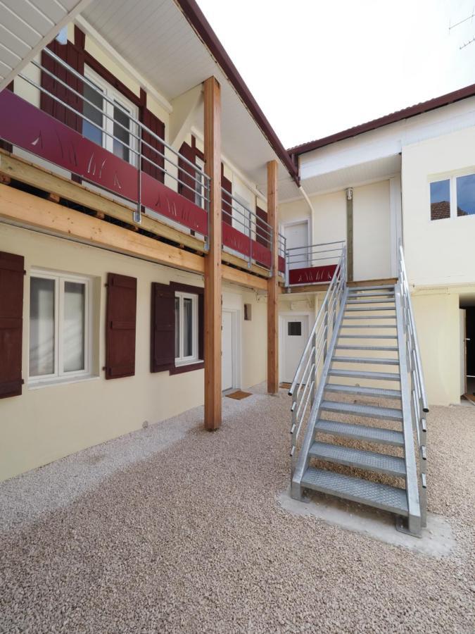 Ferienwohnung Stylish Sunrise : T3 Lumineux Au Coeur De Pau Exterior foto