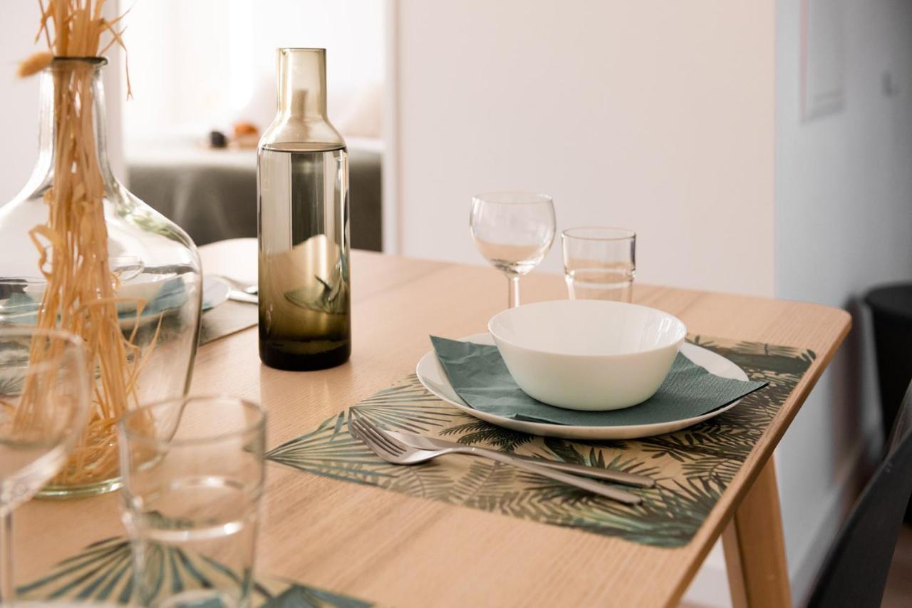 Ferienwohnung Stylish Sunrise : T3 Lumineux Au Coeur De Pau Exterior foto