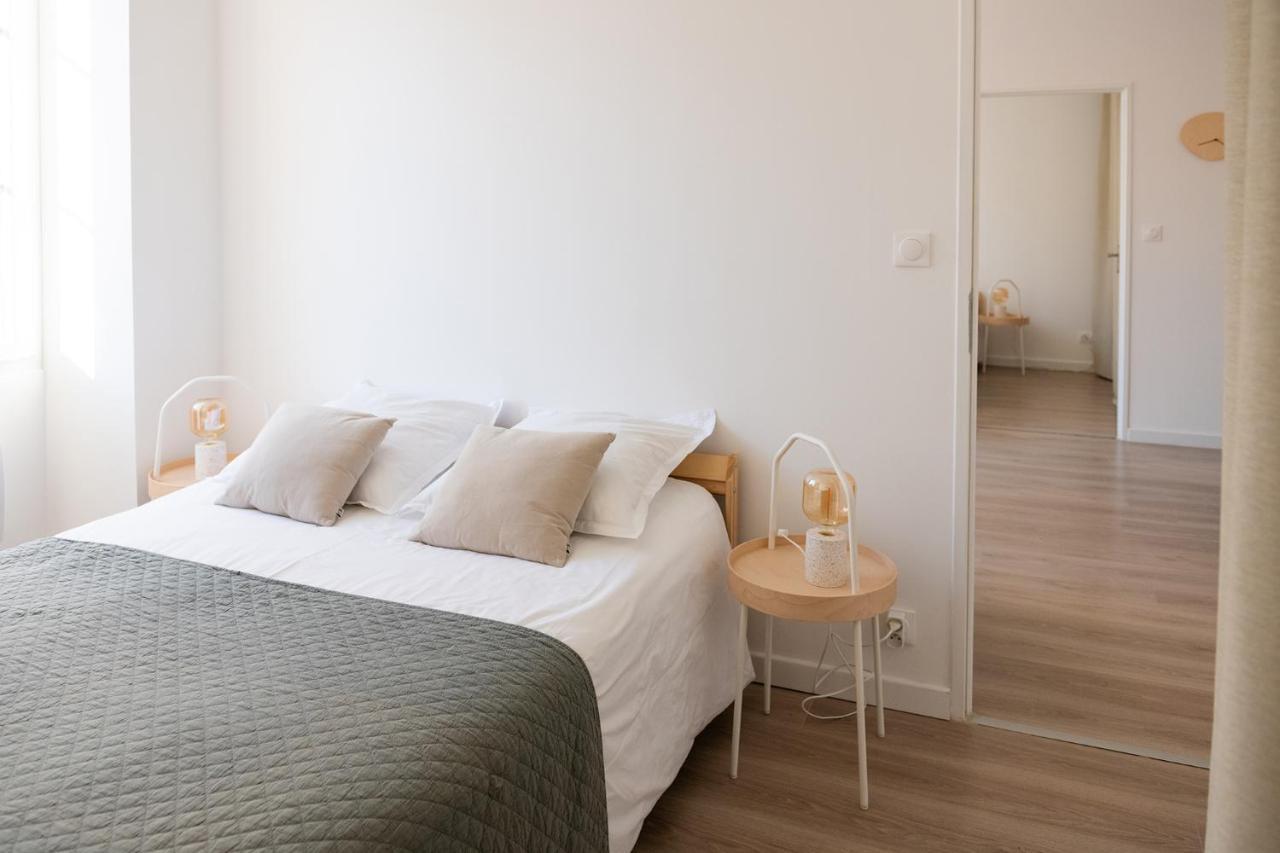 Ferienwohnung Stylish Sunrise : T3 Lumineux Au Coeur De Pau Exterior foto